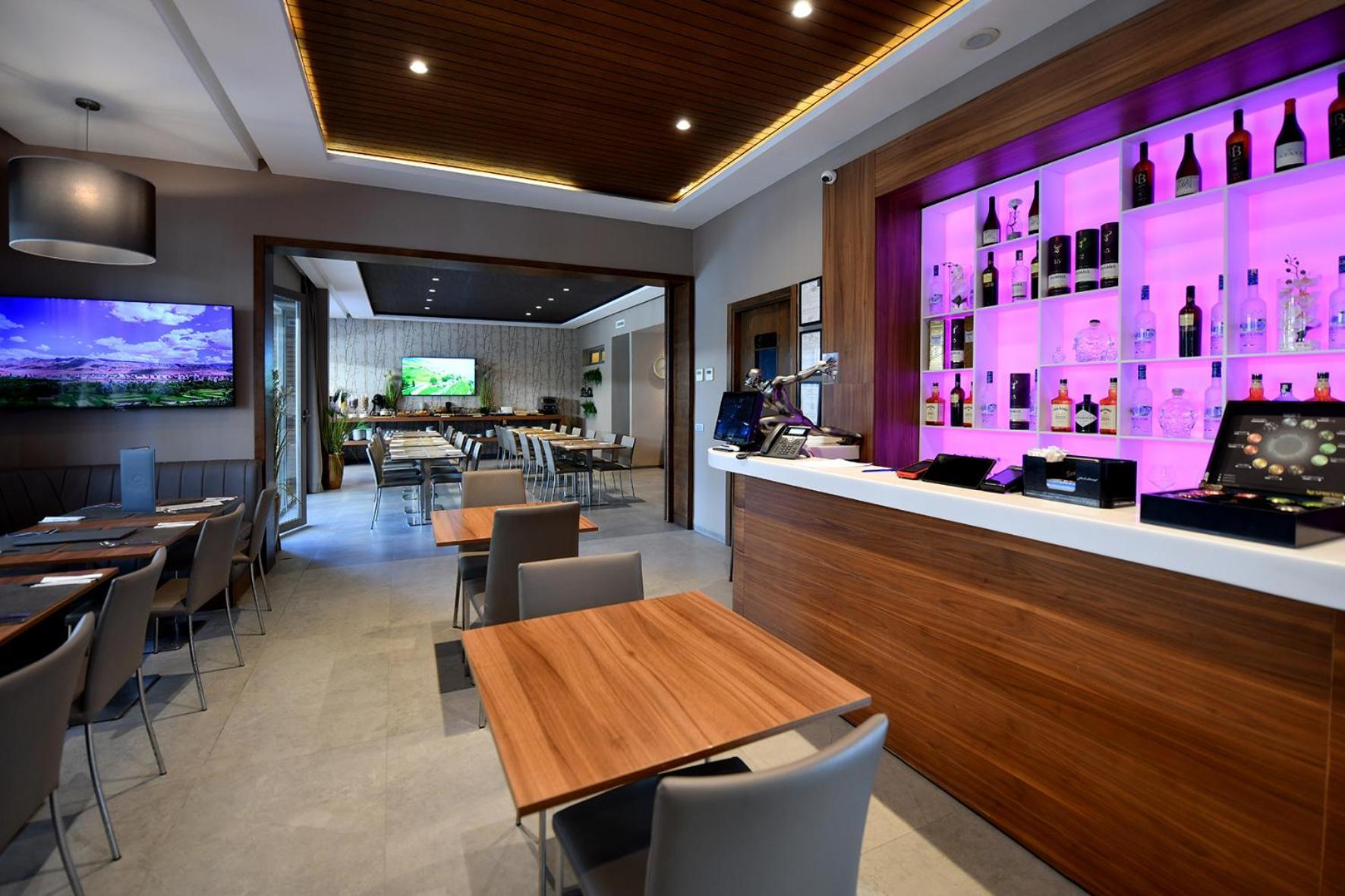 Ocean Park Hotel, Premium Suites & Wellness Касабланка Экстерьер фото